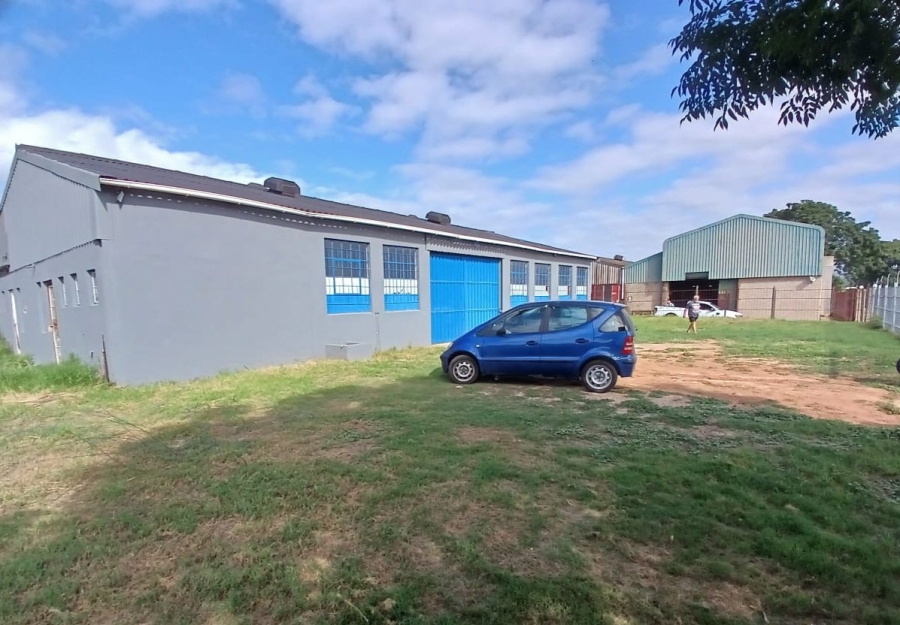  Bedroom Property for Sale in Cape Road Industrial Eastern Cape